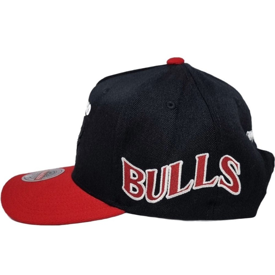 Men Mitchell u0026 Ness Snapback | Mitchell & Ness Swerve Classic Red Snapback Chicago Bulls - Black / Red