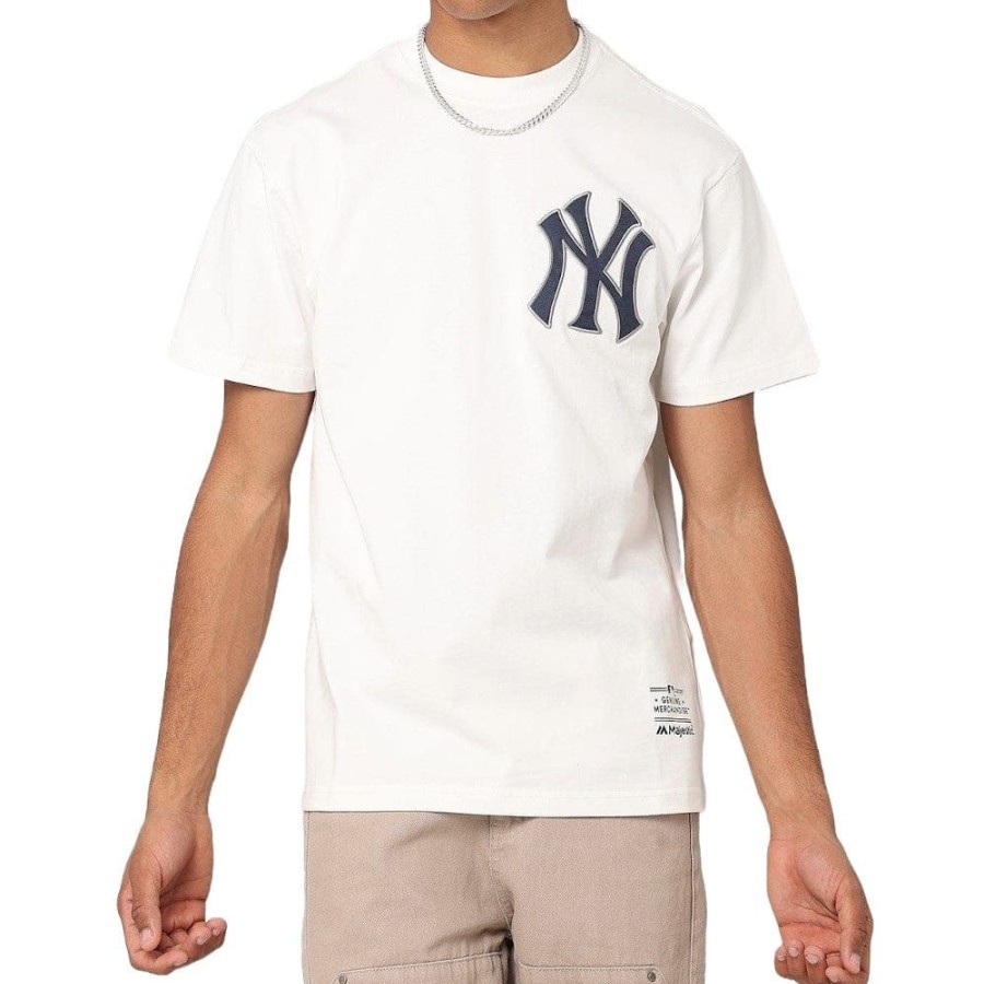 Men Majestic Athletic Mlb Clothing | Majestic Athletic V Team Crest Tee New York Yankees - Vintage White